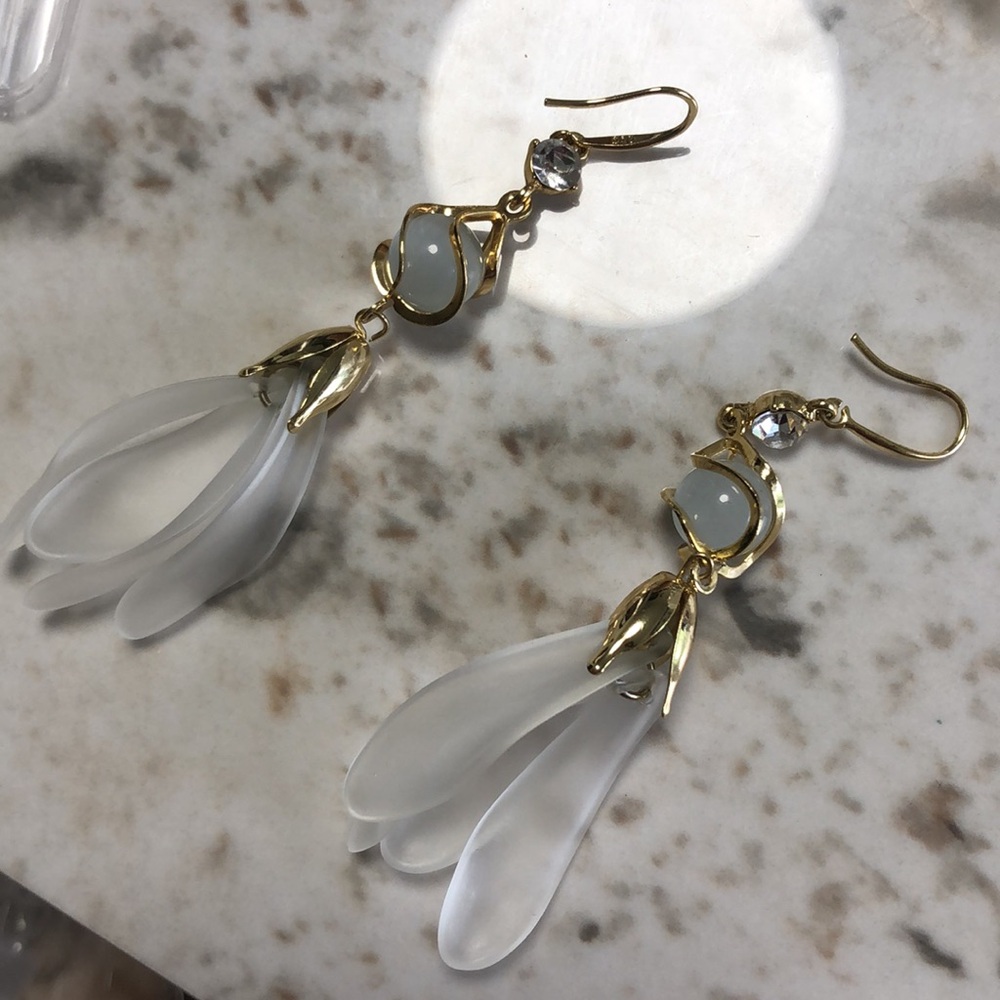 earring - Picture 4 of 4